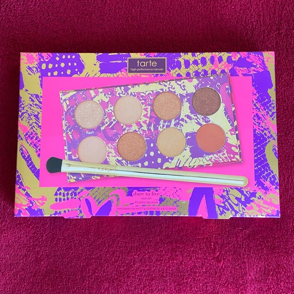 tarte Other - 🎉HP🎉 Tarte Eyeshadow Palette w/ eyeshadow brush
